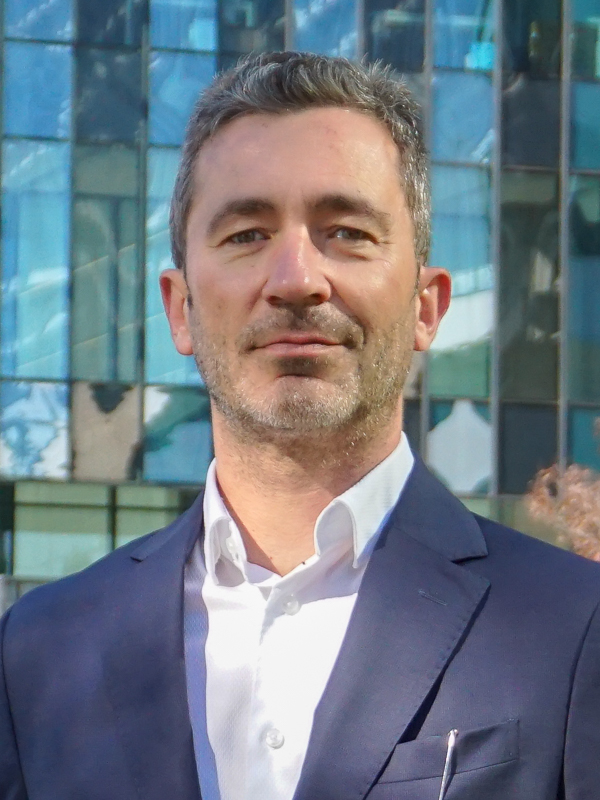 Razvan-Brezeanu-CEO-4PAY-600x800px-20251010